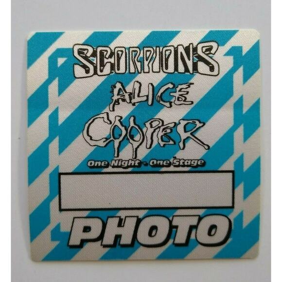 Alice Cooper Scorpions Backstage Pass Original 1996 Hard Rock Music Blue Stripes - Picture 2 of 4